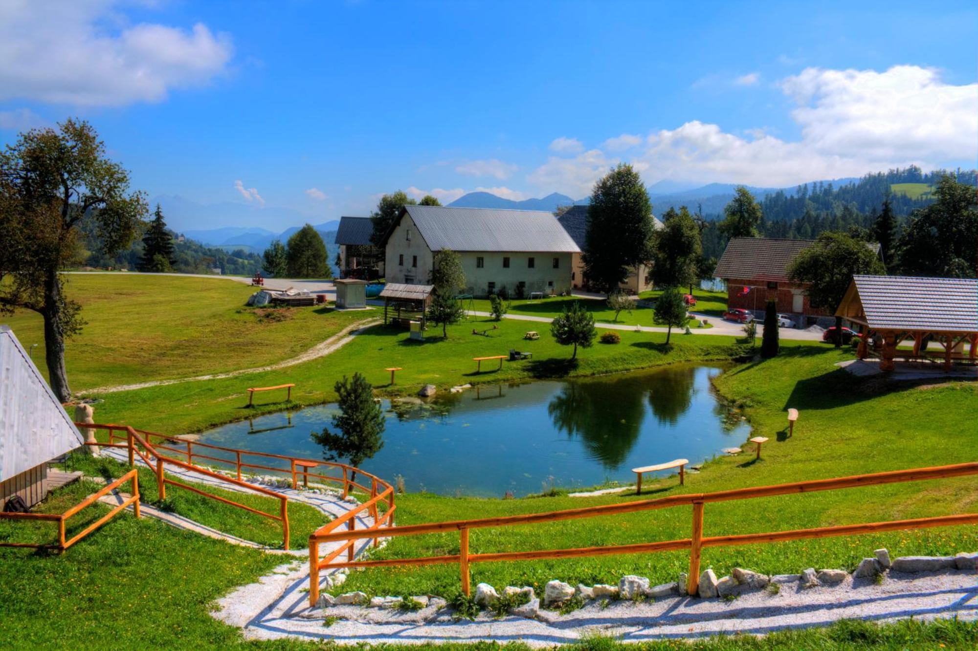 Hotel Glamping Vrhovc Zelezniki Exterior foto